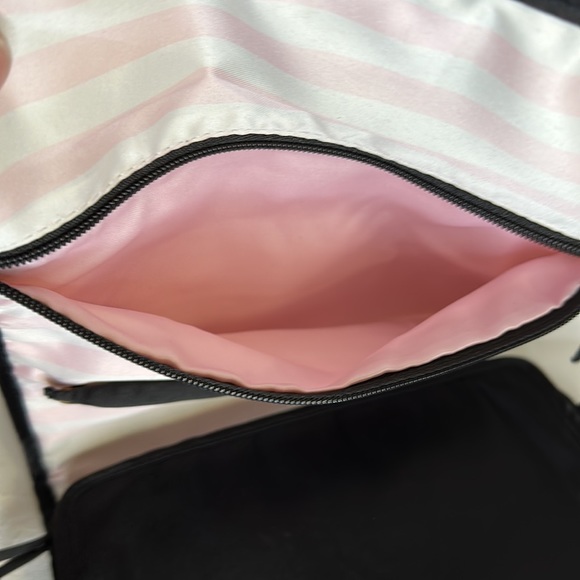 Victoria’s Secret travel black jewelry holder - Picture 10 of 10